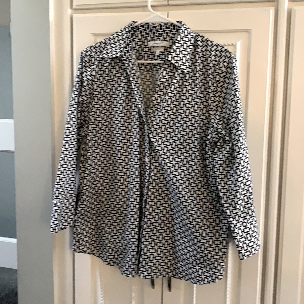 Foxcroft Black and White shirt